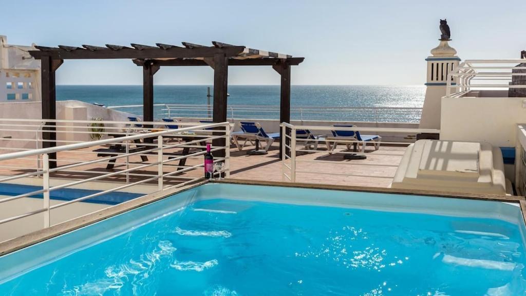 Refurbished Beachfront House, Pool, Ac, Wifi, Albufeira, Sea View Exterior foto