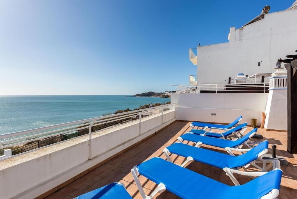 Refurbished Beachfront House, Pool, Ac, Wifi, Albufeira, Sea View Exterior foto
