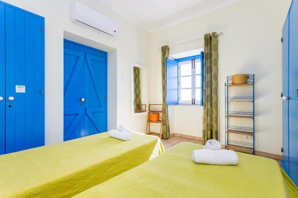 Refurbished Beachfront House, Pool, Ac, Wifi, Albufeira, Sea View Exterior foto